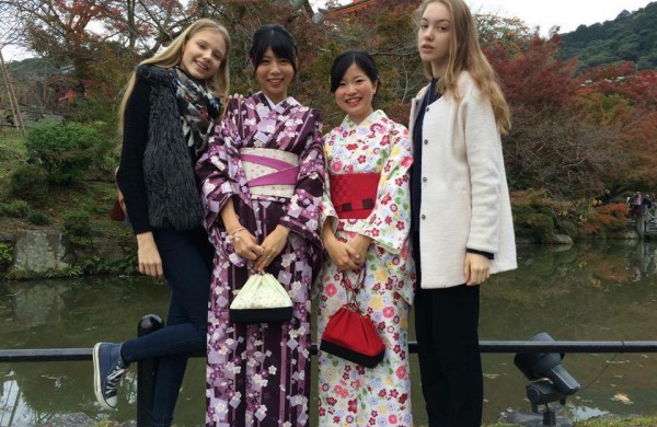 Modeliu dirbanti G. Varžinskaitė - apie Azijoje atrastą sėkmę ir išgyvenimus, kuriuos dalis modelių, ko gero, norėtų nutylėti