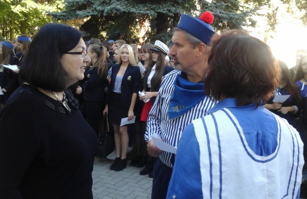 J.Ralio gimnazistai, mokytojai ir svečiai iš Vokietijos hegzametru skaitė „Odisėją“