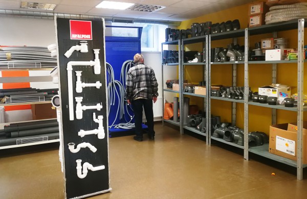 Jonavoje atsidarė nauja santechnikos prekių parduotuvė „Naujiems namams“