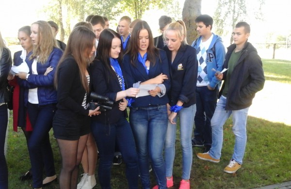 J.Ralio gimnazistai, mokytojai ir svečiai iš Vokietijos hegzametru skaitė „Odisėją“