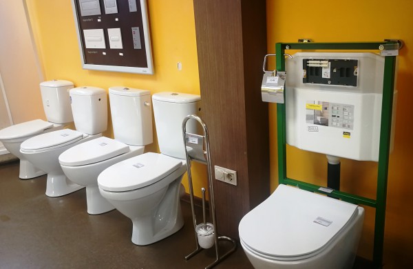 Jonavoje atsidarė nauja santechnikos prekių parduotuvė „Naujiems namams“