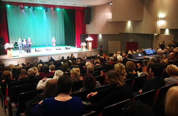 Tarptautinės mokytojų dienos proga apdovanoti Jonavos pedagogai 