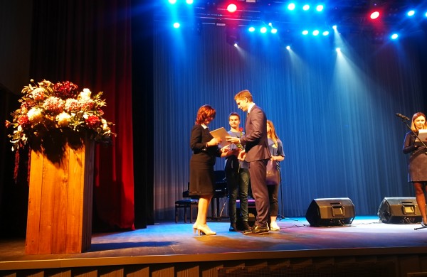 Tarptautinės mokytojų dienos proga apdovanoti Jonavos pedagogai 