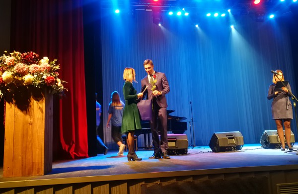 Tarptautinės mokytojų dienos proga apdovanoti Jonavos pedagogai 