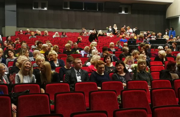 Tarptautinės mokytojų dienos proga apdovanoti Jonavos pedagogai 