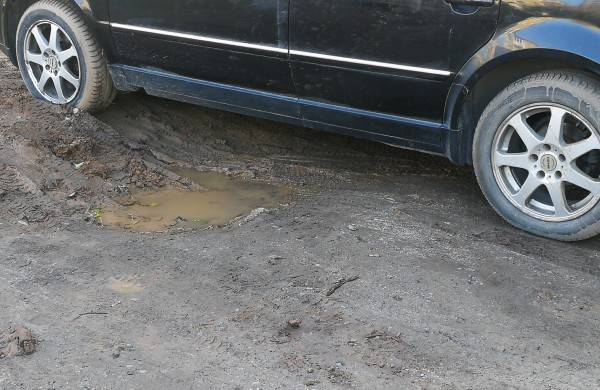 Rimkų gyventoja: Mūsų prašo būti tolerantiškais, o vairuotojus „apibilietuoja“ baudomis