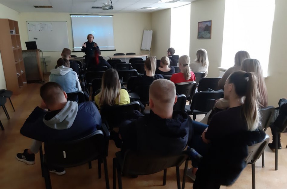 Jonavos jaunimo darbo centre – prevencinis renginys apie prekybą žmonėmis