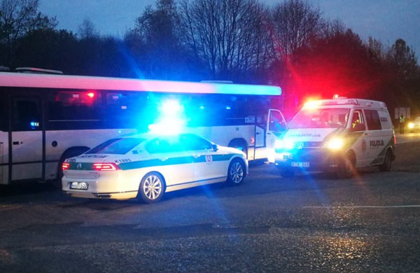 Susidūrė ,,Audi“ ir autobusas: vienas iš vairuotojų – neblaivus