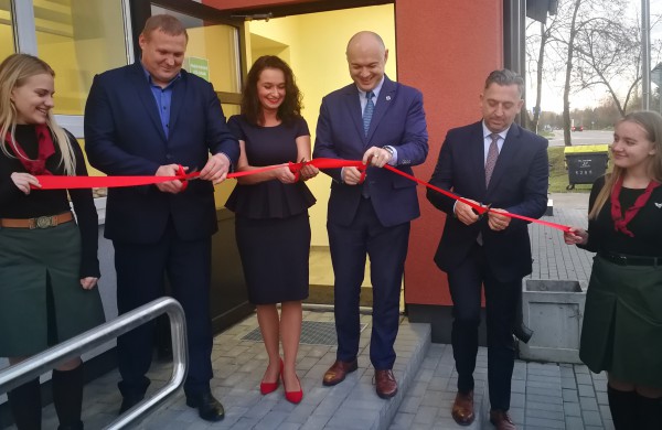 Šiandien atvertas renovuotas Bukonių kultūros centro pastatas