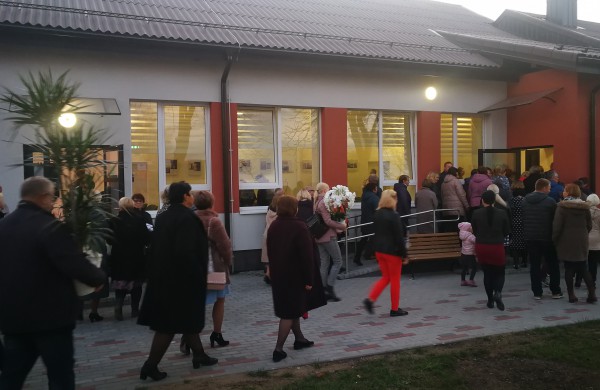 Šiandien atvertas renovuotas Bukonių kultūros centro pastatas