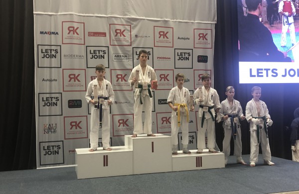 Sėkmingi sporto klubo „Kumite“ jaunųjų sportininkų pasirodymai