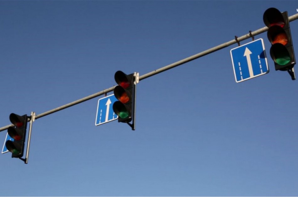 Nuo lapkričio 1 d. – nauji šviesoforų signalų deriniai, žiemos sezono metu mažėja leistinas greitis