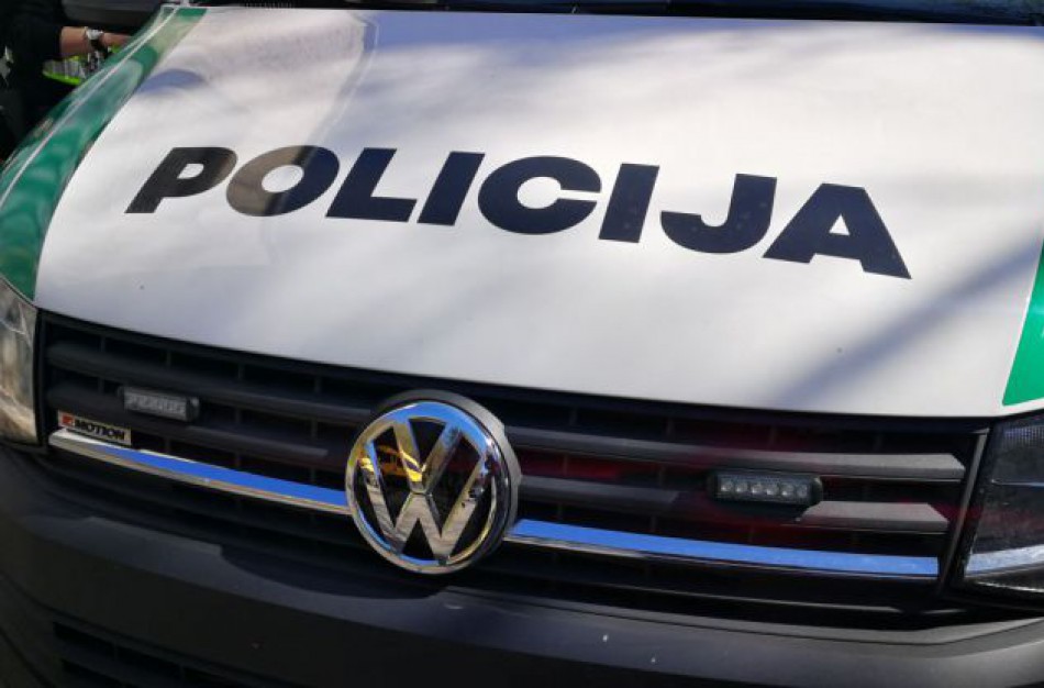 Kelyje Jonava – Ukmergė kaktomuša susidūrė 2 automobiliai