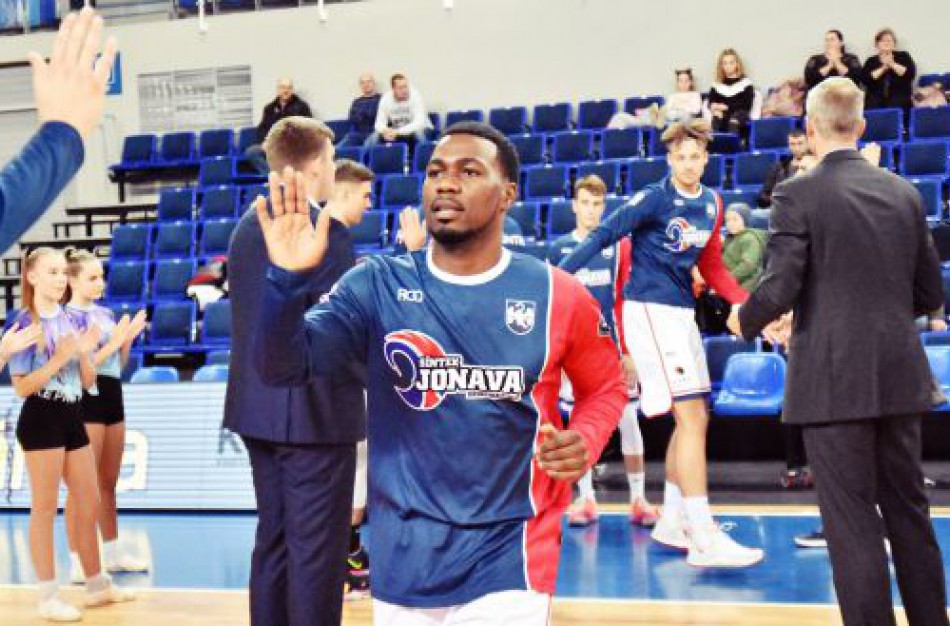 Abipusiu sutarimu sutartį su A. Kapinga nutraukusi „Jonava“ ieško pastiprinimo