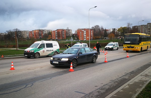 Pėsčiųjų perėjoje partrenkta 14- metė 