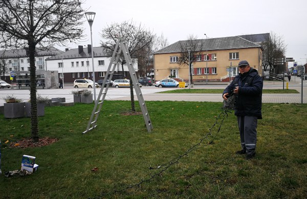 Po ilgesnės pertraukos Jonavoje vėl bus puošiamos dvi šventinės eglutės