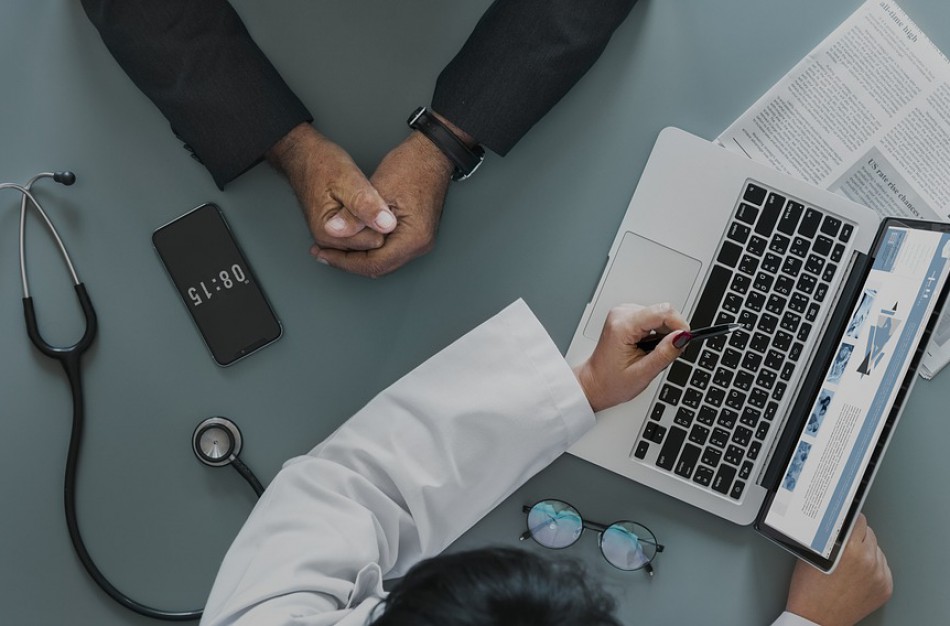 Ligoninėms rekomenduojama gerinti pacientų užsieniečių aptarnavimą 