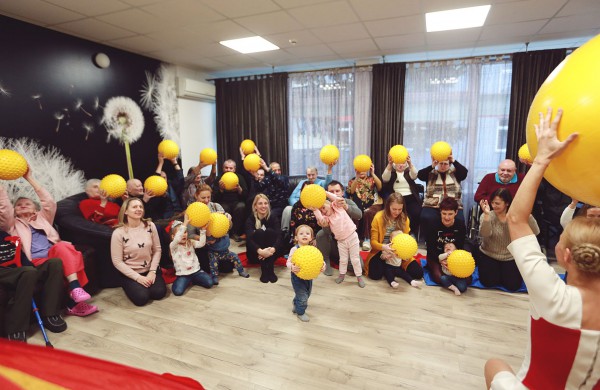 Nepamirštami pasirodymai šiandien užbūrė vaikus, senjorus ir neįgaliuosius 