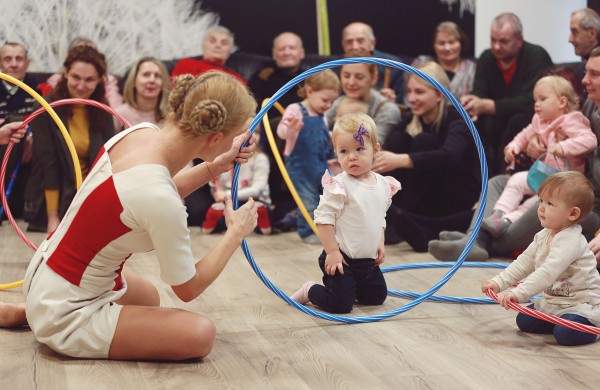 Nepamirštami pasirodymai šiandien užbūrė vaikus, senjorus ir neįgaliuosius 
