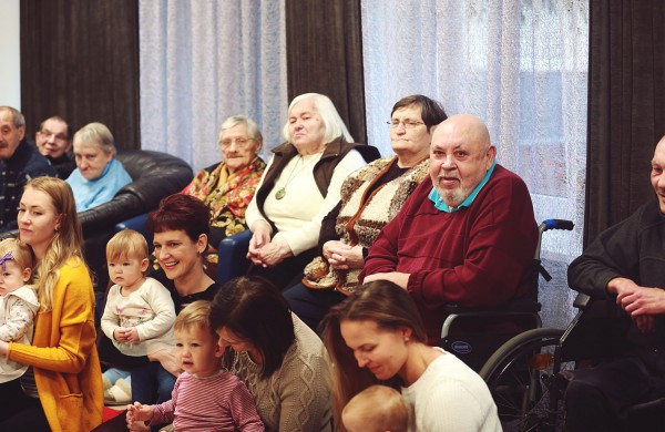 Nepamirštami pasirodymai šiandien užbūrė vaikus, senjorus ir neįgaliuosius 