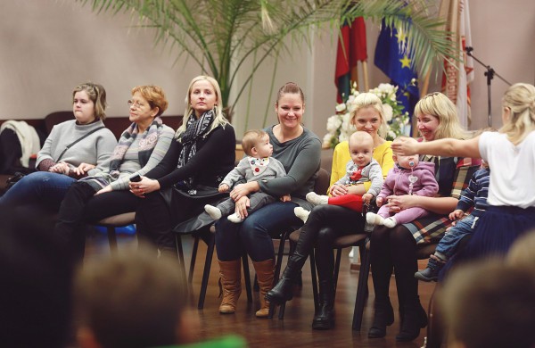 Nepamirštami pasirodymai šiandien užbūrė vaikus, senjorus ir neįgaliuosius 