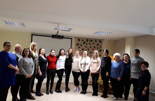 18 – os moterų virsmas gražiosiomis gulbėmis