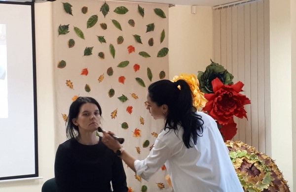 18 – os moterų virsmas gražiosiomis gulbėmis