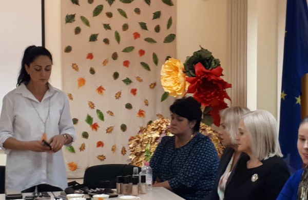 18 – os moterų virsmas gražiosiomis gulbėmis