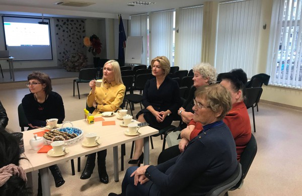 18 – os moterų virsmas gražiosiomis gulbėmis