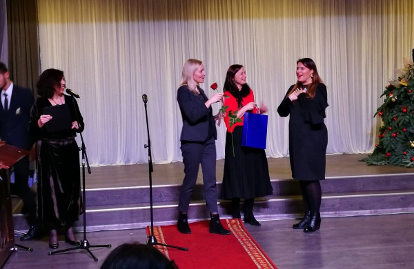 18 – os moterų virsmas gražiosiomis gulbėmis