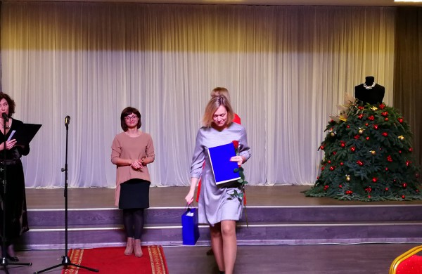 18 – os moterų virsmas gražiosiomis gulbėmis