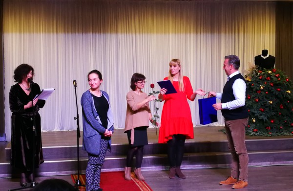 18 – os moterų virsmas gražiosiomis gulbėmis