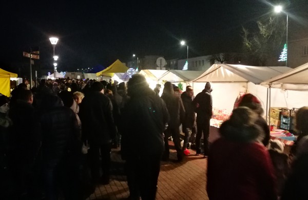 Įžiebta miesto puošmena – Kalėdų eglė