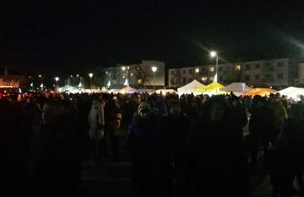 Įžiebta miesto puošmena – Kalėdų eglė