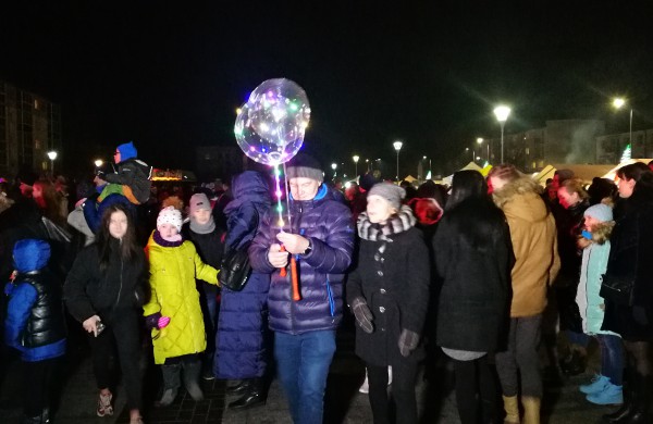 Įžiebta miesto puošmena – Kalėdų eglė