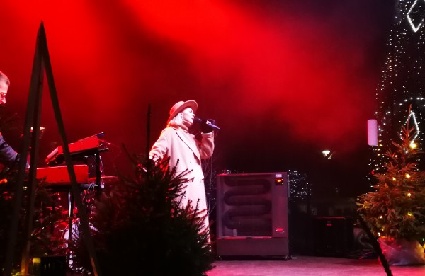 Įžiebta miesto puošmena – Kalėdų eglė