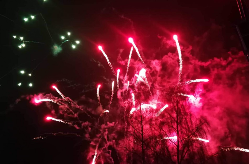 Jonavos kalėdinės eglutės šiemet, pernai, 2017-aisiais ir 2016-aisiais: kuri gražiausia?