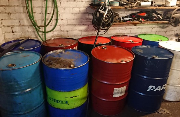 Garaže Jonavoje rastos tonos dyzelinio kuro