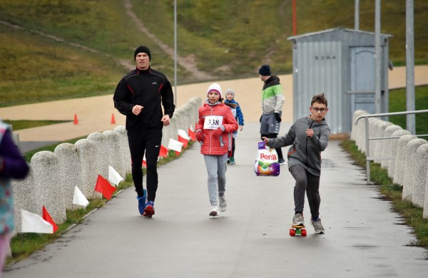 Tradiciniame žiemos bėgime apie septynias dešimtis entuziastų