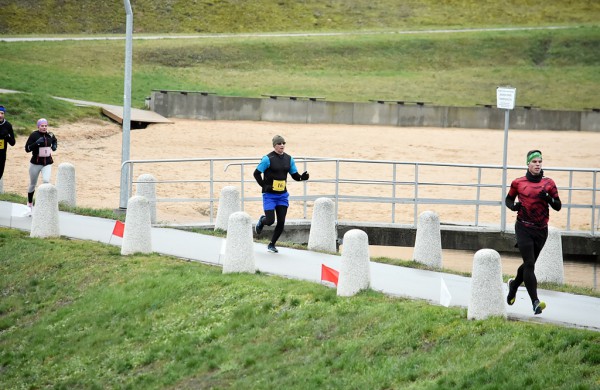Tradiciniame žiemos bėgime apie septynias dešimtis entuziastų