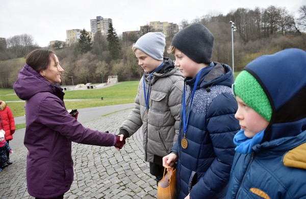 Tradiciniame žiemos bėgime apie septynias dešimtis entuziastų