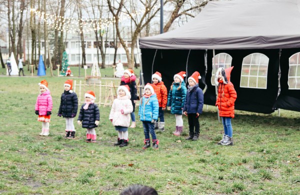 Pirmasis Kalėdinis koncertas visai šeimai Kalėdinių eglučių miestelyje
