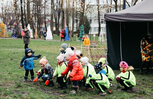 Pirmasis Kalėdinis koncertas visai šeimai Kalėdinių eglučių miestelyje