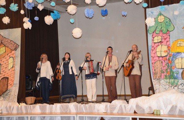 Kalėdinis labdaros vakaras „Neries“ pagrindinėje mokykloje