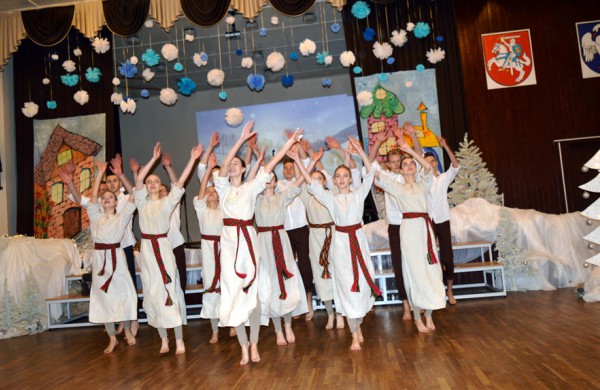 Kalėdinis labdaros vakaras „Neries“ pagrindinėje mokykloje