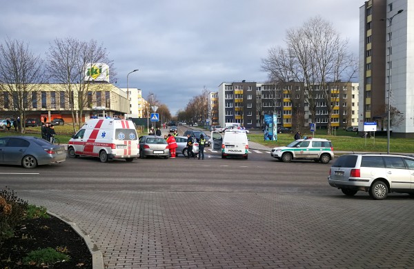 Avarija Kosmonautų ir Žeimių gatvių sankryžoje