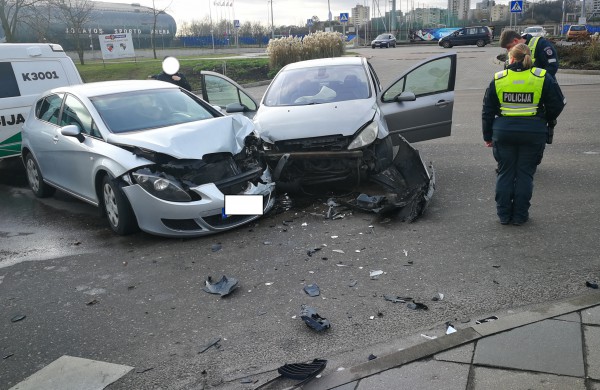 Avarija Kosmonautų ir Žeimių gatvių sankryžoje
