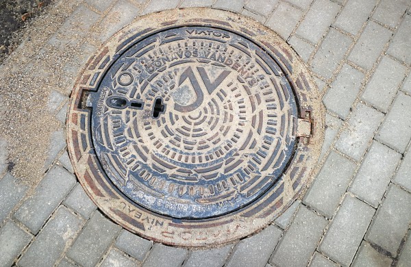 Oficialiai baigta „Paviršinių (lietaus) nuotekų infrastruktūros plėtra, rekonstrukcija Jonavos mieste darbų sutartis“ įgyvendinant  projektą „Paviršinių (lietaus) nuotekų infrastruktūros plėtra, rekonstrukcija ir inventorizacija Jonavos mieste“