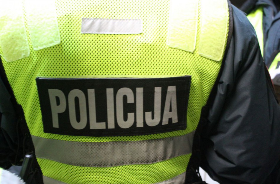 Neblaivus jaunuolis pasipriešino policijos pareigūnui 