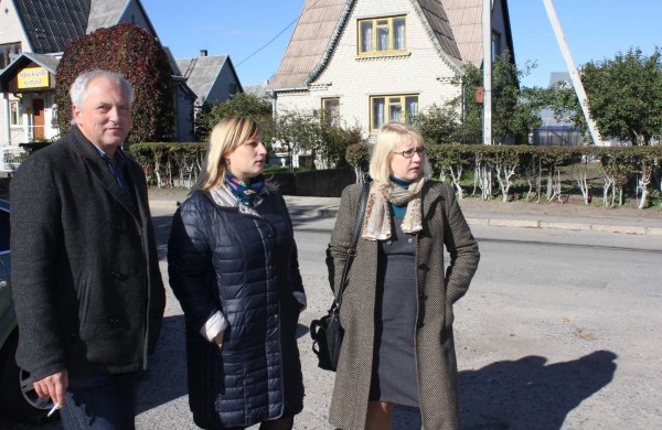 Baigtas dar vienas pusiau požeminių konteinerių įrengimo etapas, jonaviečių laukia permainos